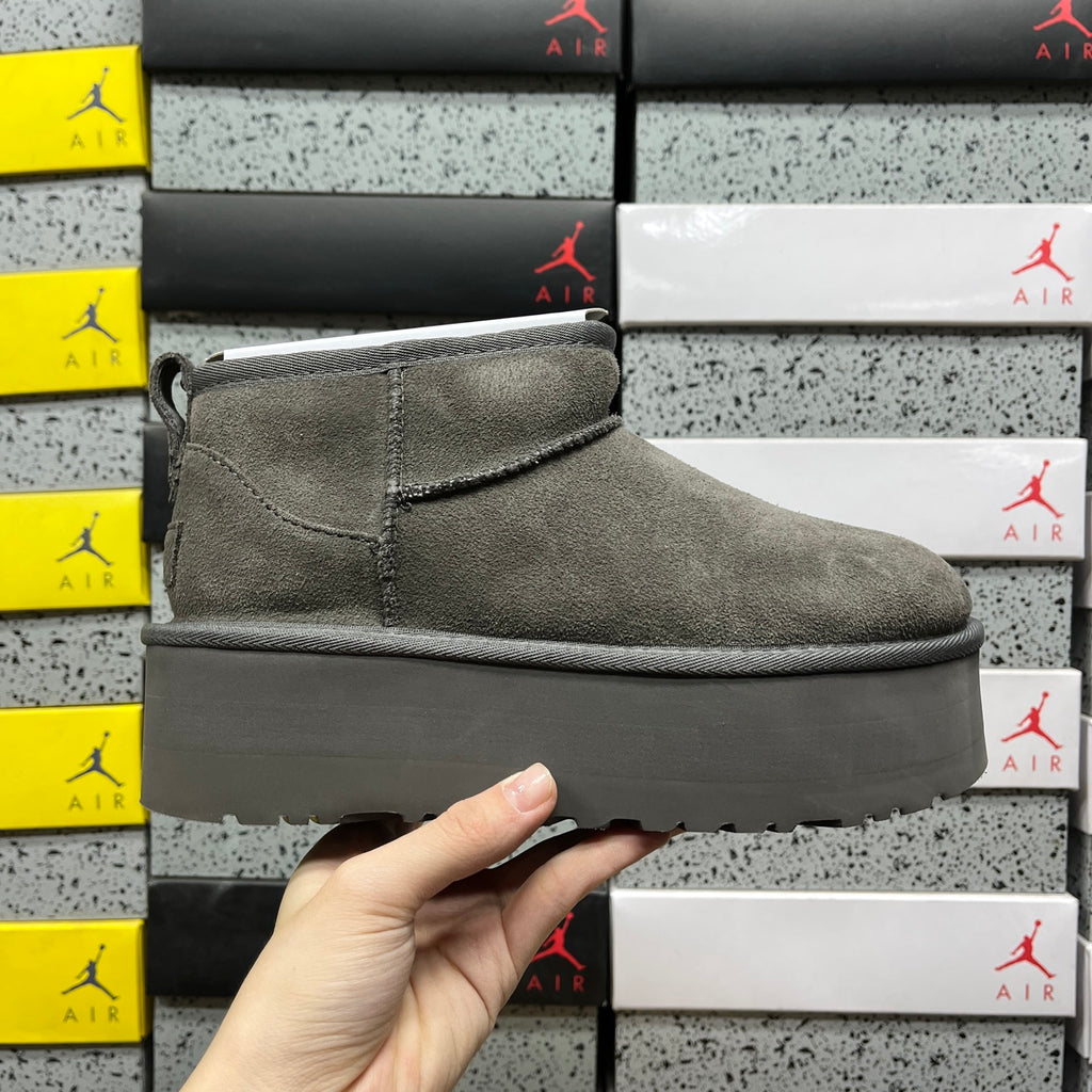 UGG Classic Ultra Mini Platform Boot – Charcoal