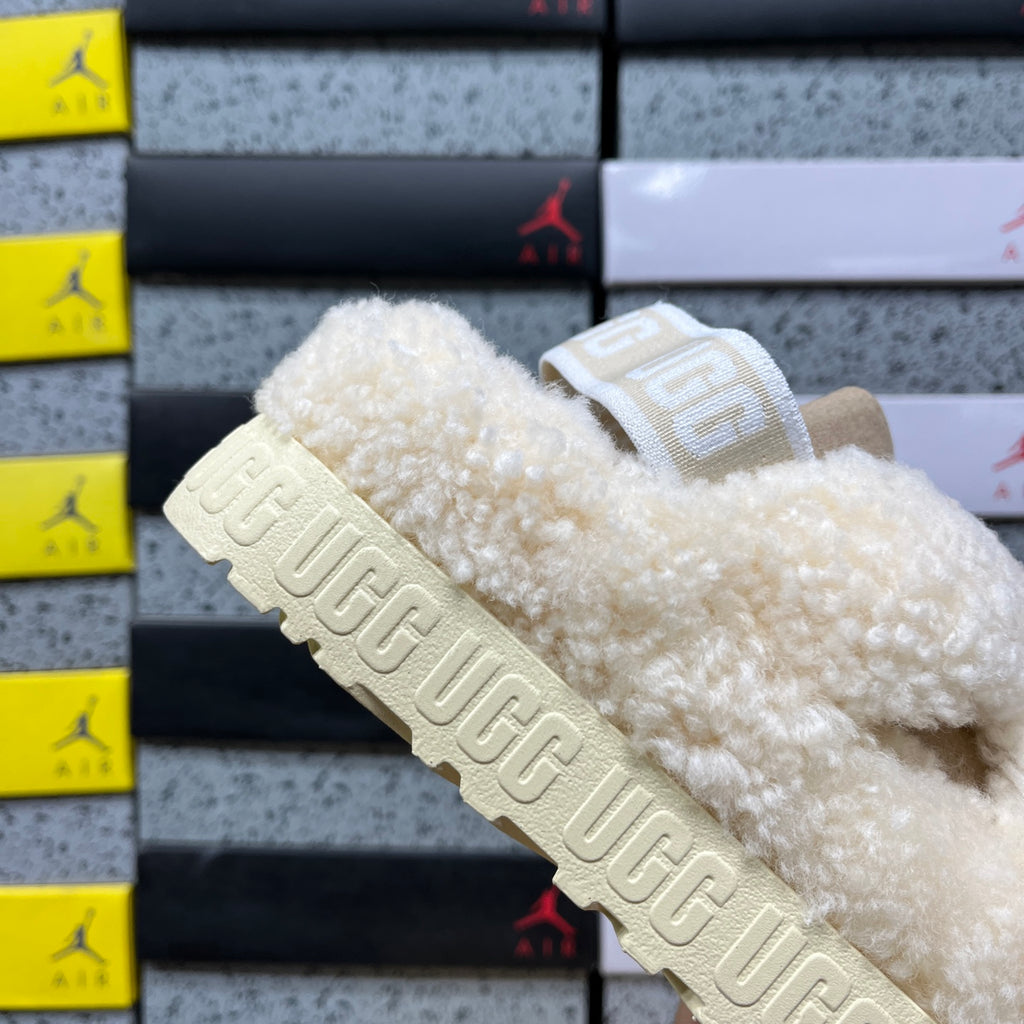 UGG Maxi Curly Slide – Cream
