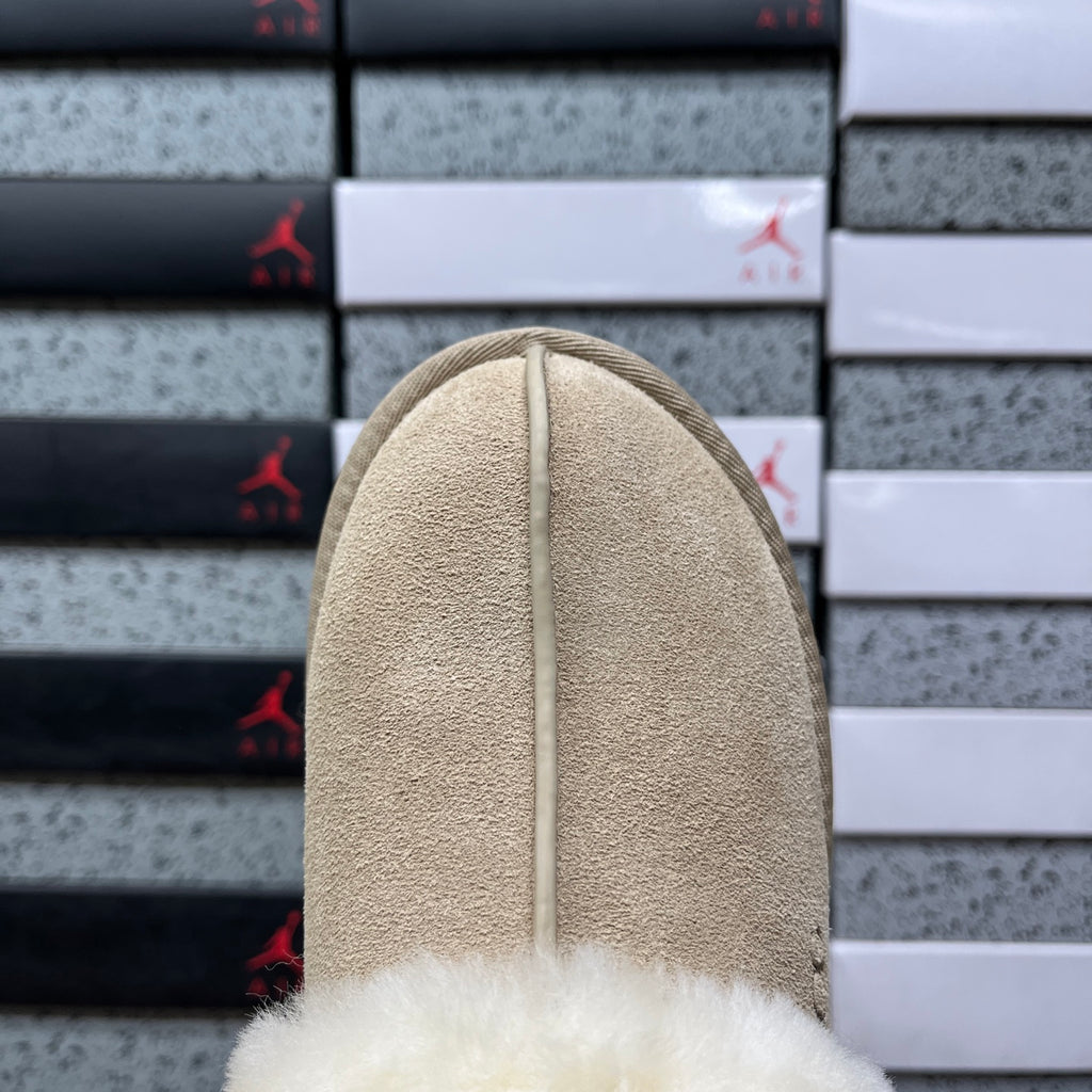 UGG Tasman Slipper – Wheat