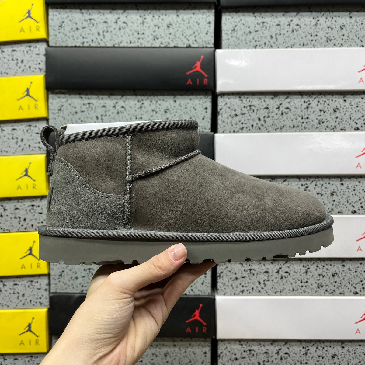 UGG Classic Ultra Mini Boot – Smoke Grey