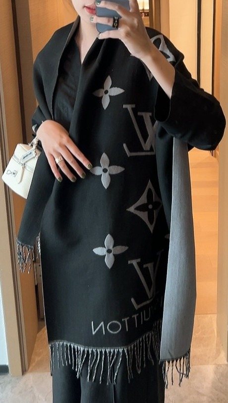Louis Vuitton Floral Fringed Scarf