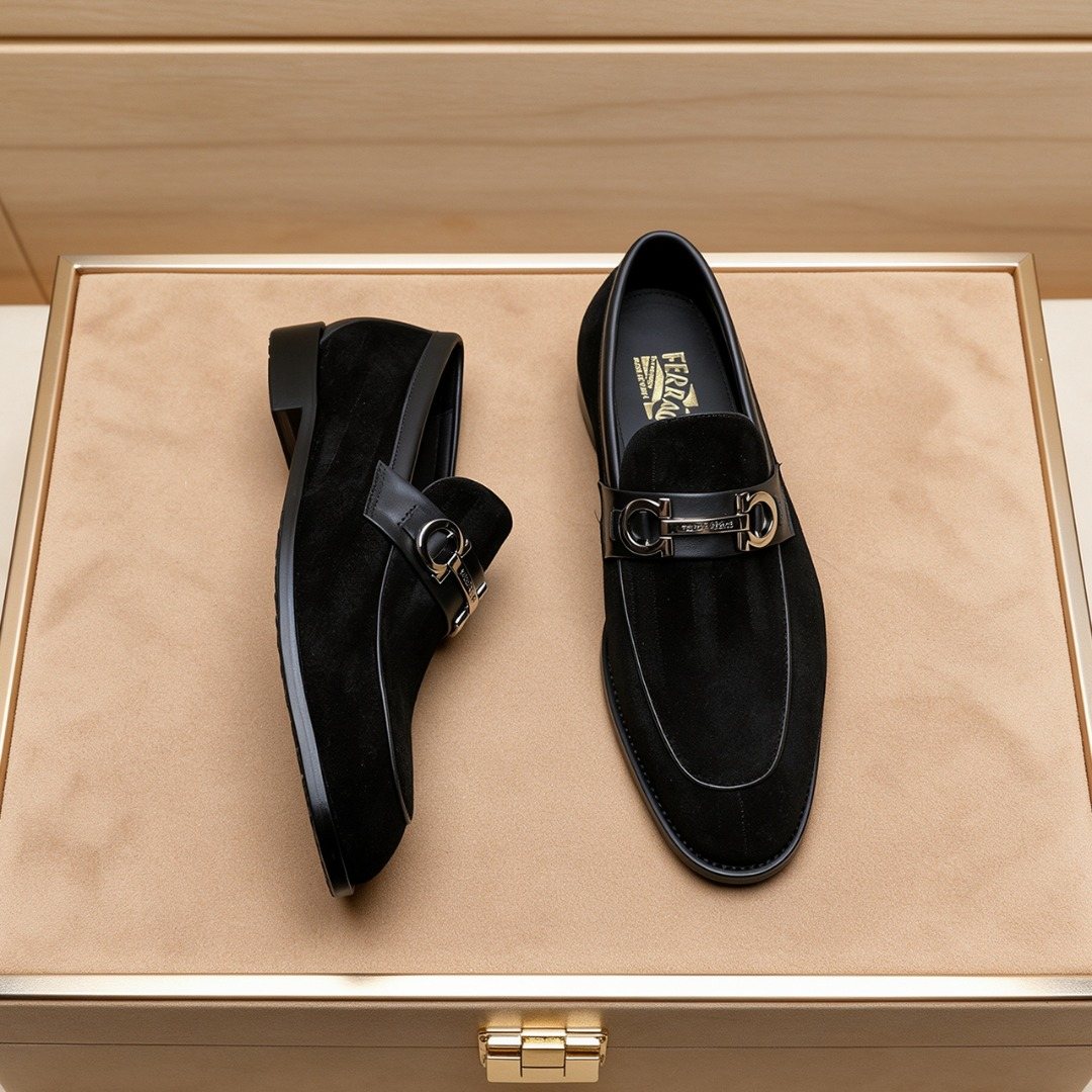 Ferragamo Black Bit Loafers