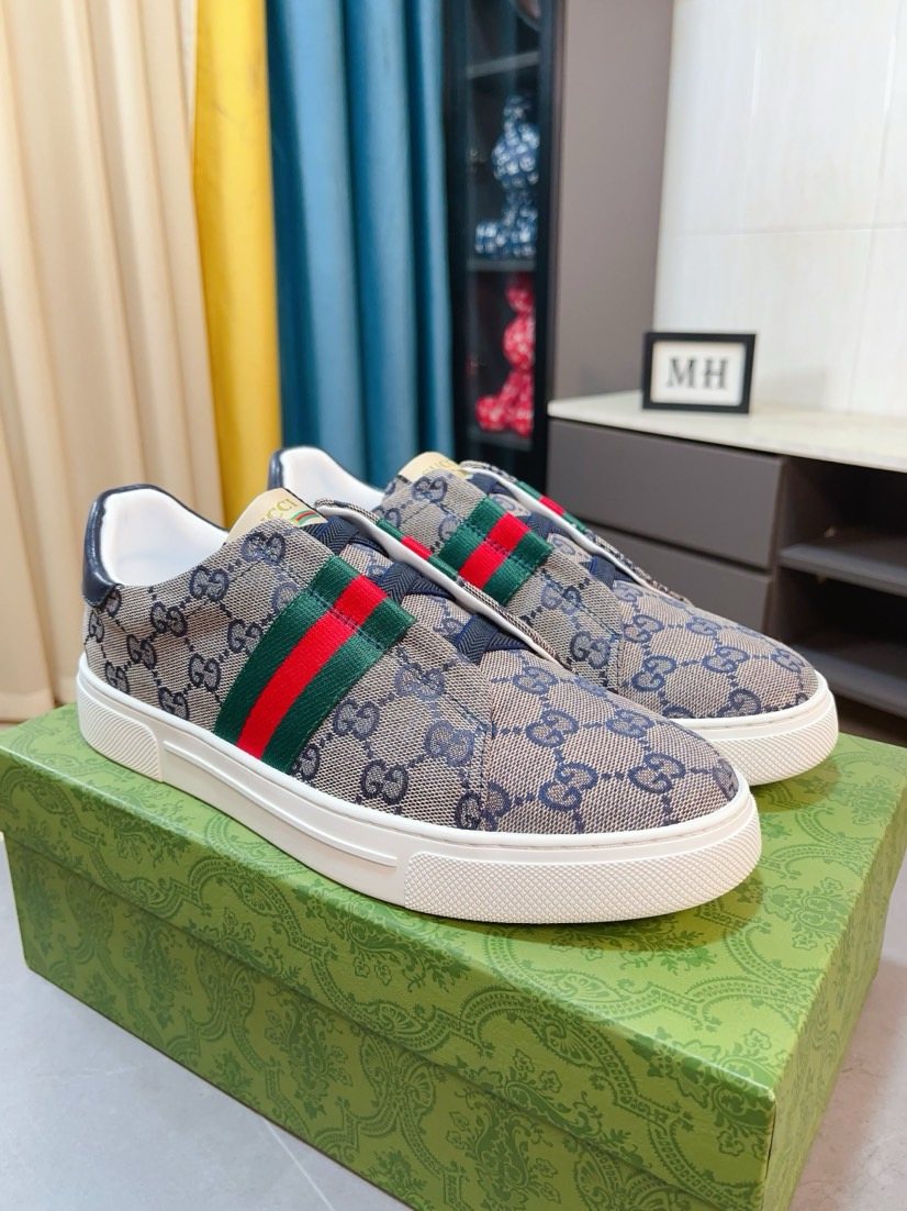 Gucci Men's Monogram Stripe Low-Top Sneakers - Leather Lining